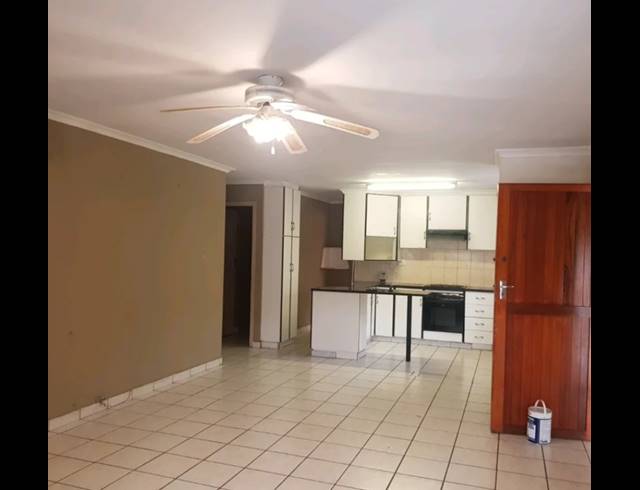 3 bed property to rent in KENVILLE